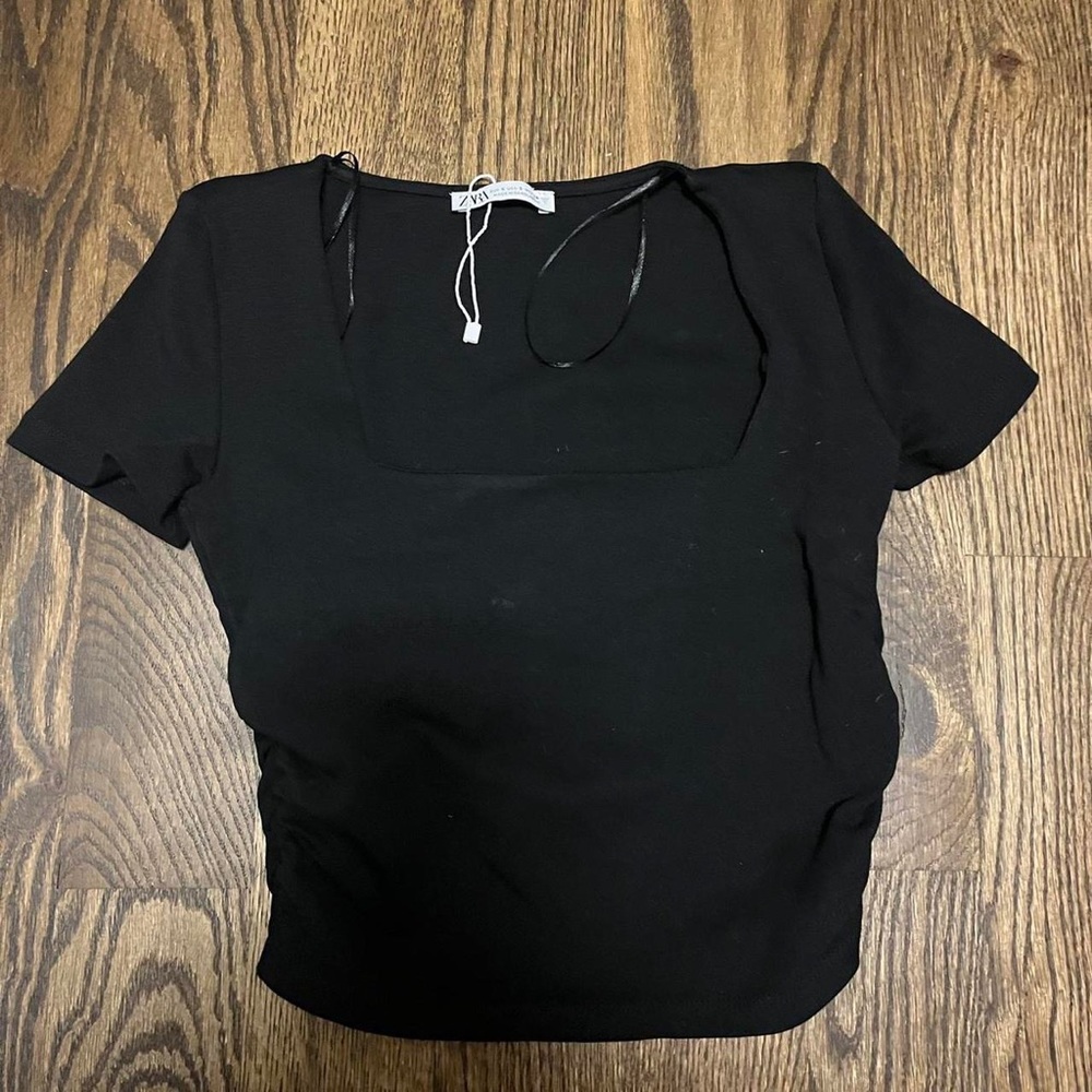 Gold Hinge skirt and Black Zara top!